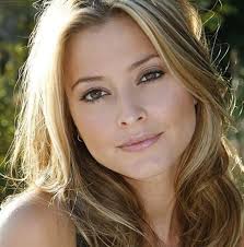 Stunning Holly Valance in the outdoors with open hair